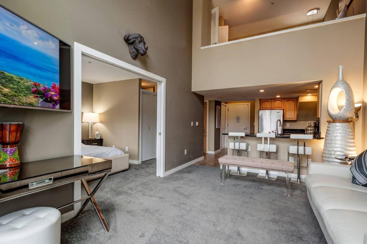 Modern Downtown Top Floor Penthouse With Bay Views Seattle Exterior photo